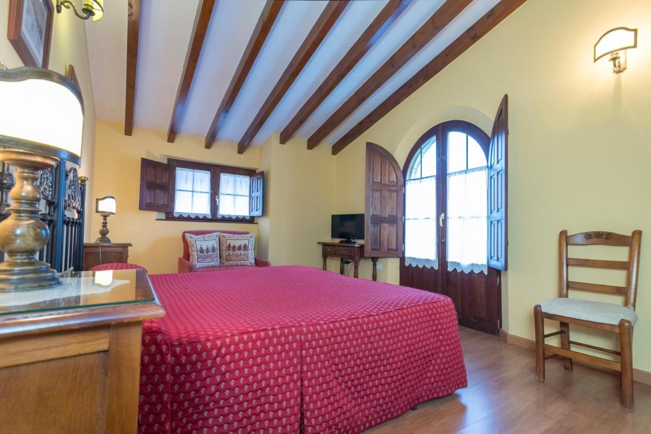 Posada De La Abadia - Adults Only Santillana del Mar Dış mekan fotoğraf