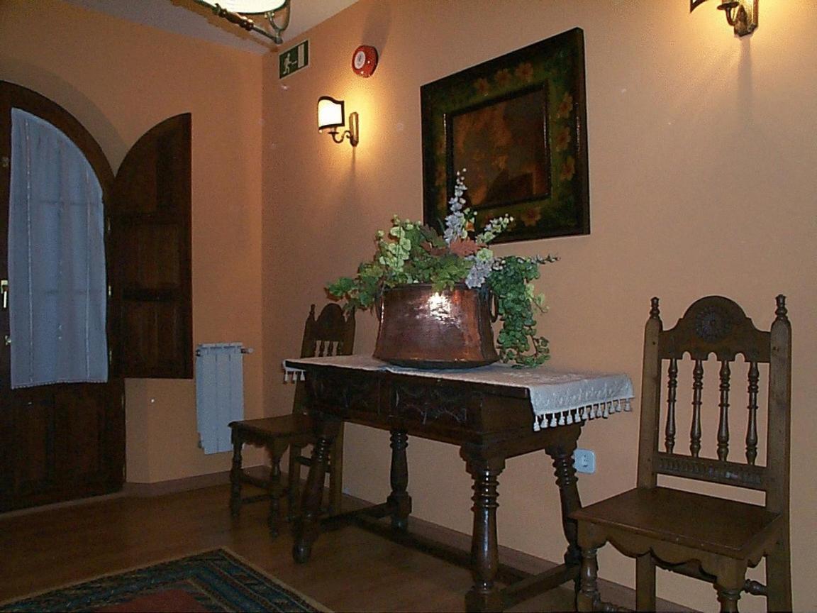 Posada De La Abadia - Adults Only Santillana del Mar Dış mekan fotoğraf