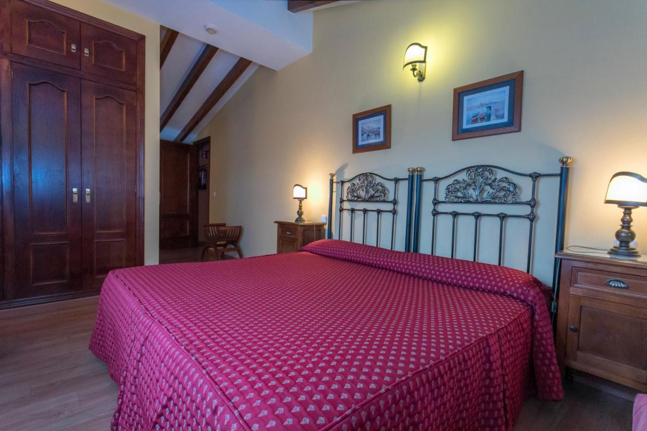 Posada De La Abadia - Adults Only Santillana del Mar Dış mekan fotoğraf